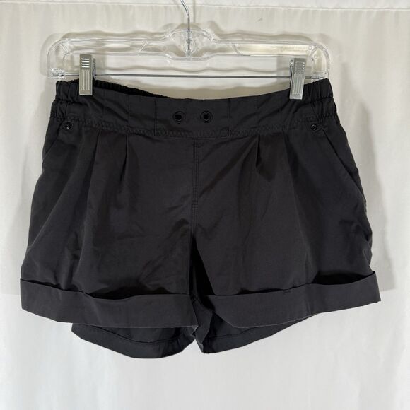 Lululemon Shorts Women's 8 Black Rolled Cuff Pockets Missing Drawstring - Picture 1 of 9
